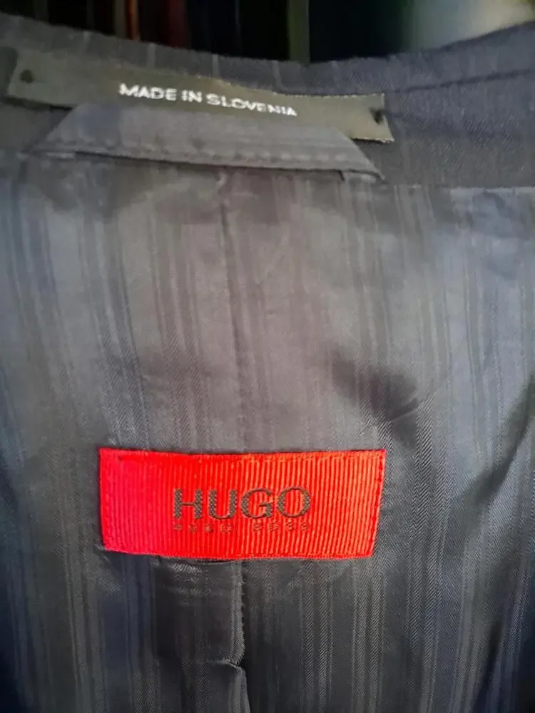 Hugo Boss Blue Pinstripe 2 Button Blazer Size 42S‎